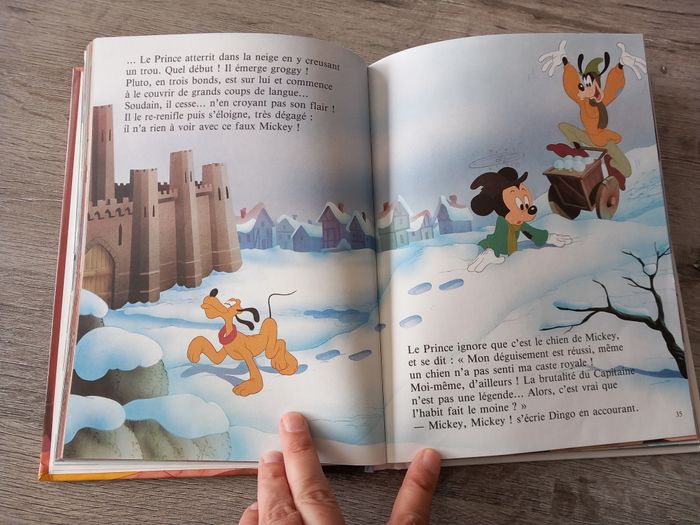 Livre Disney Mickey - Le prince et le pauvre - photo numéro 3