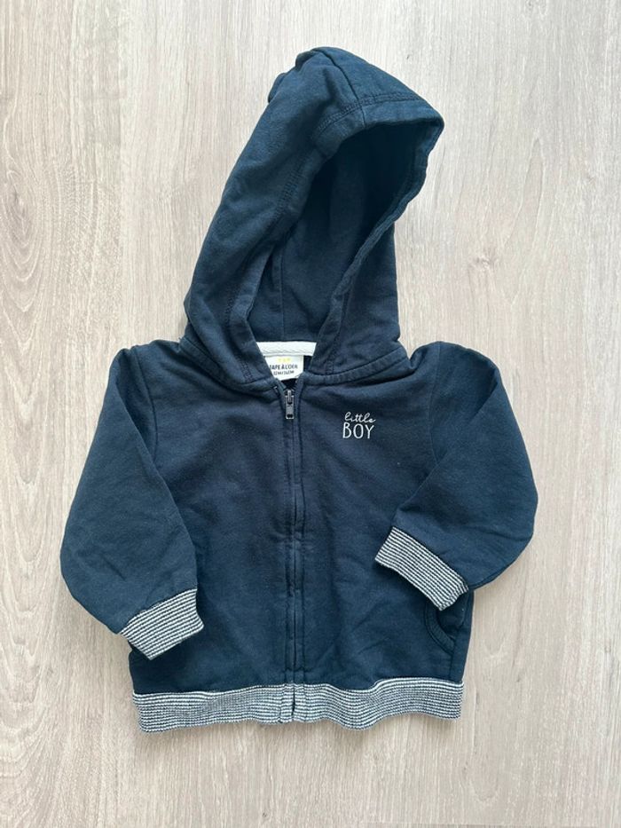 Veste tape à l’œil