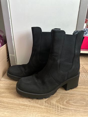 Bottines noire à talons taille 37