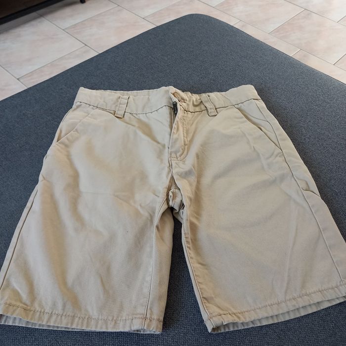 Short beige