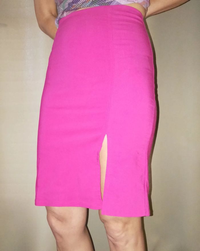 Jupe fendue sur le côté