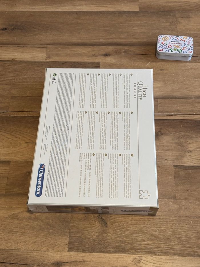Je vend un puzzle 1000 pièces neuf - photo numéro 3