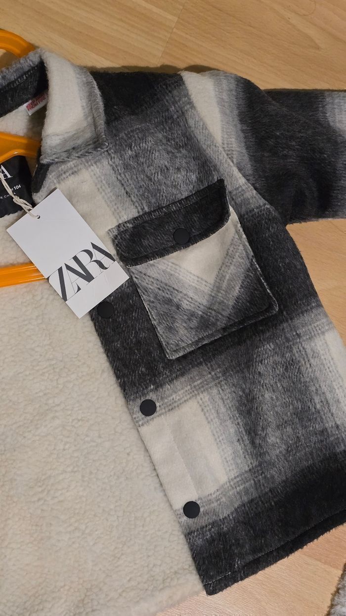 Neuve (non portée)🏷 💙😍🥰SUPERBE veste intérieur sherpa 4 ans garçon💙😍 - photo numéro 5