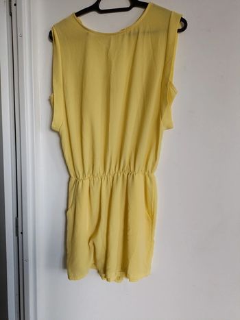 Combishort jaune en viscose Taille S/M Très bon état