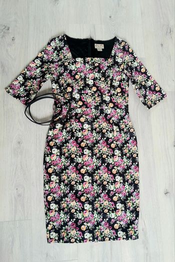 Robe Lindy Bop t.38 fleurie et ceinture