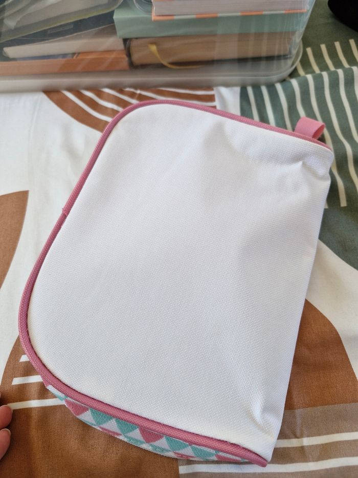 Pochette maquillage - photo numéro 3