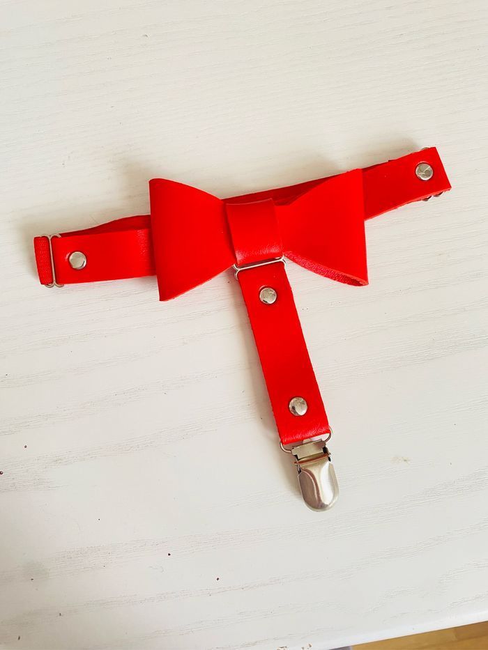 Jarretiere noeud rouge