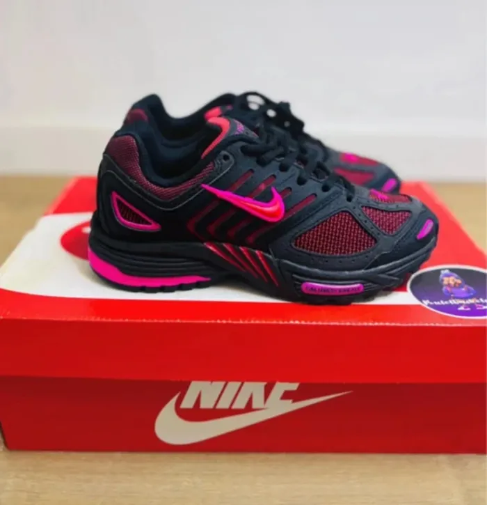Nike Air Peg 2k5 Black Fire Red Fierce Pink Taille 36 - photo numéro 2