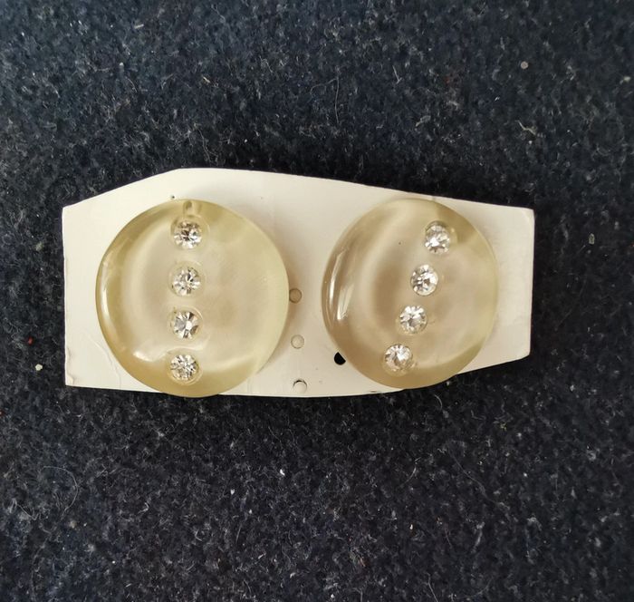 Boucles vintage à clips transparentes