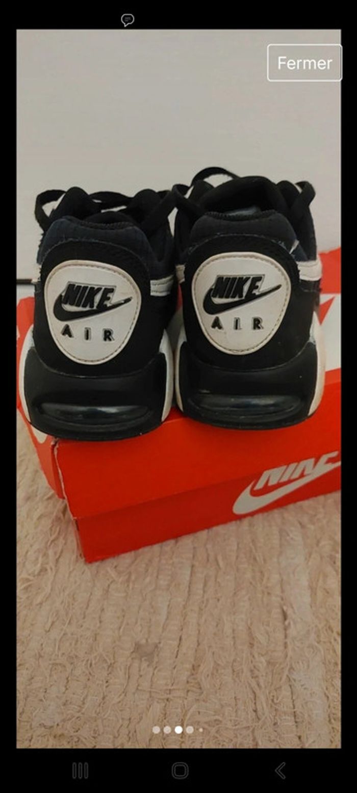 Baskets Nike air max Ivo taille 38,5 - photo numéro 9