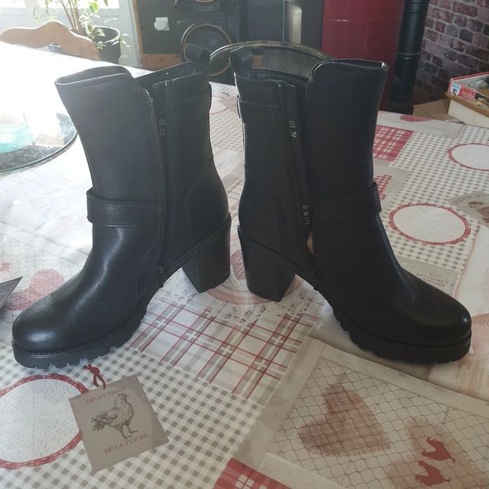 Bottines - photo numéro 5