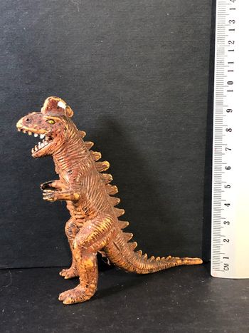 Figurine monstre créature fantastique fantasy Dino dinosaure dinosaur bootleg