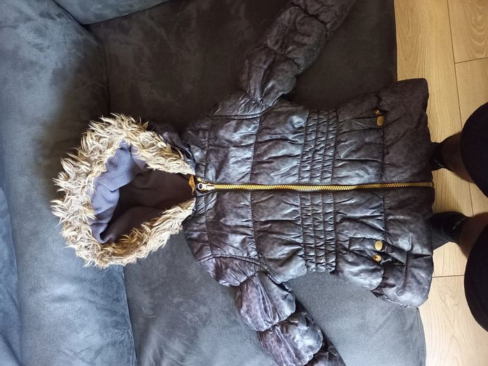 Manteau noir avec manche pour fille