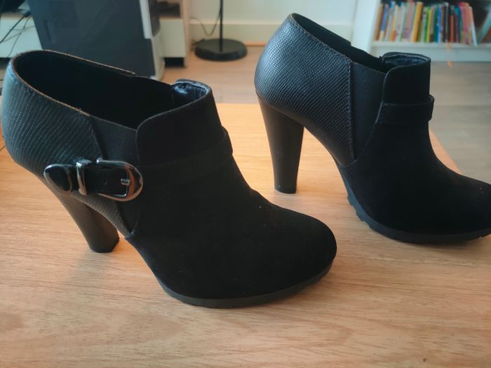 Chaussures Chaussea taille 38