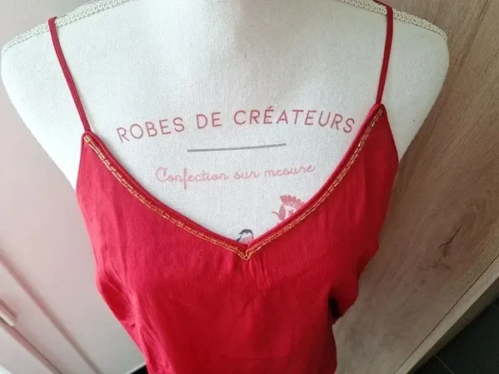 Top rouge - photo numéro 7