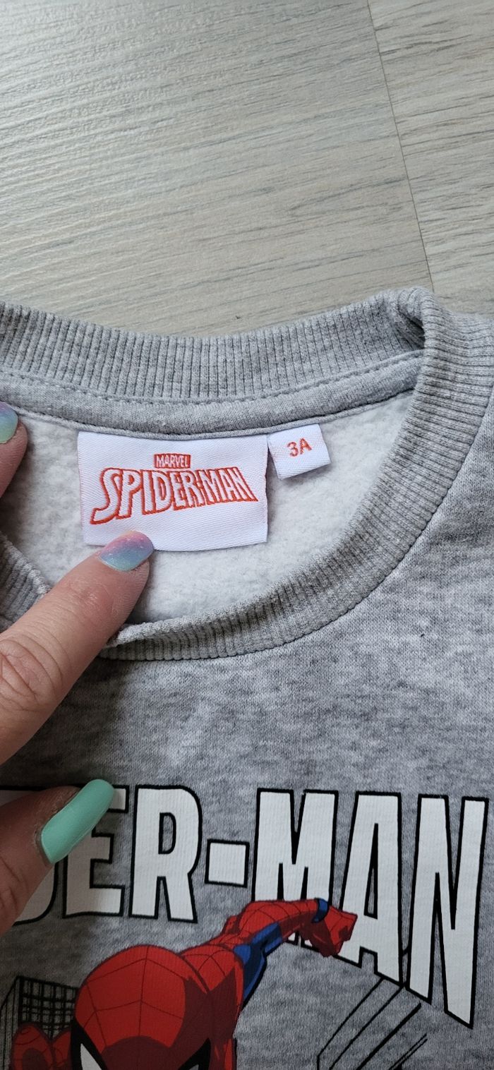 Pull SPIDERMAN 3 ans - photo numéro 2