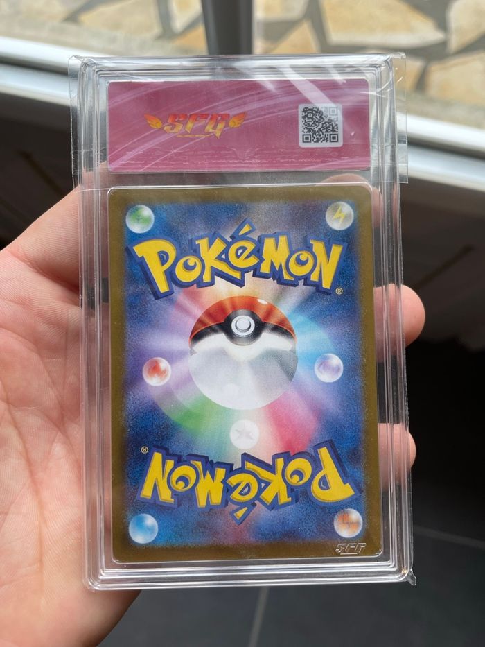 Pokémon carte gradée Mew ex SR FA SFG 9 - photo numéro 2