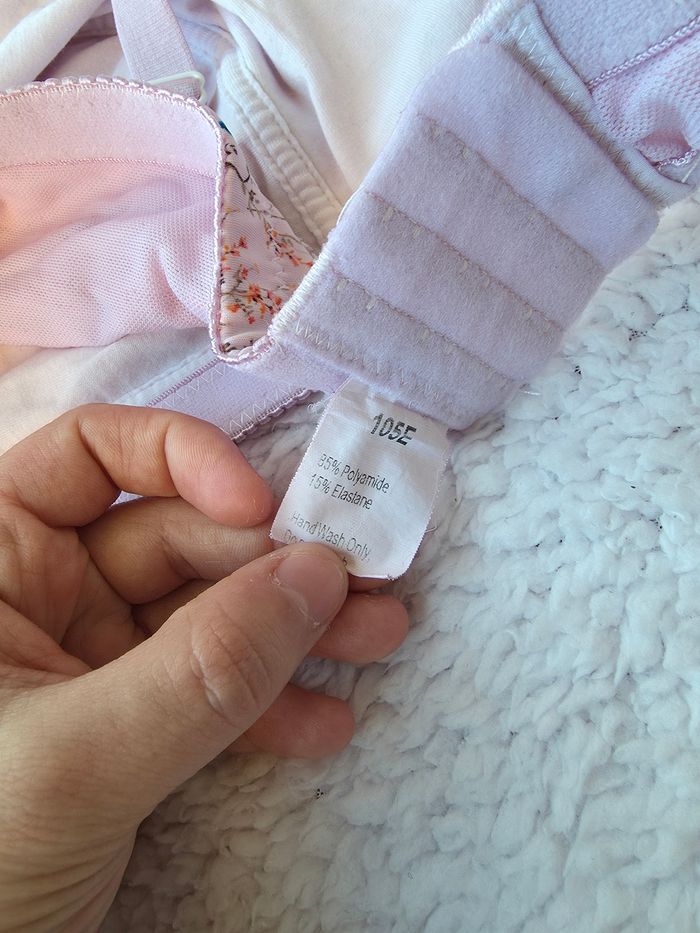 Soutien Gorge - photo numéro 7