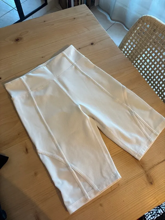 Short sport undiz