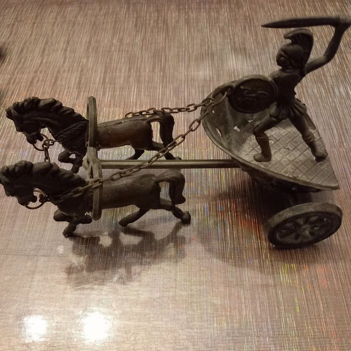 Char guerrier avec ses chevaux