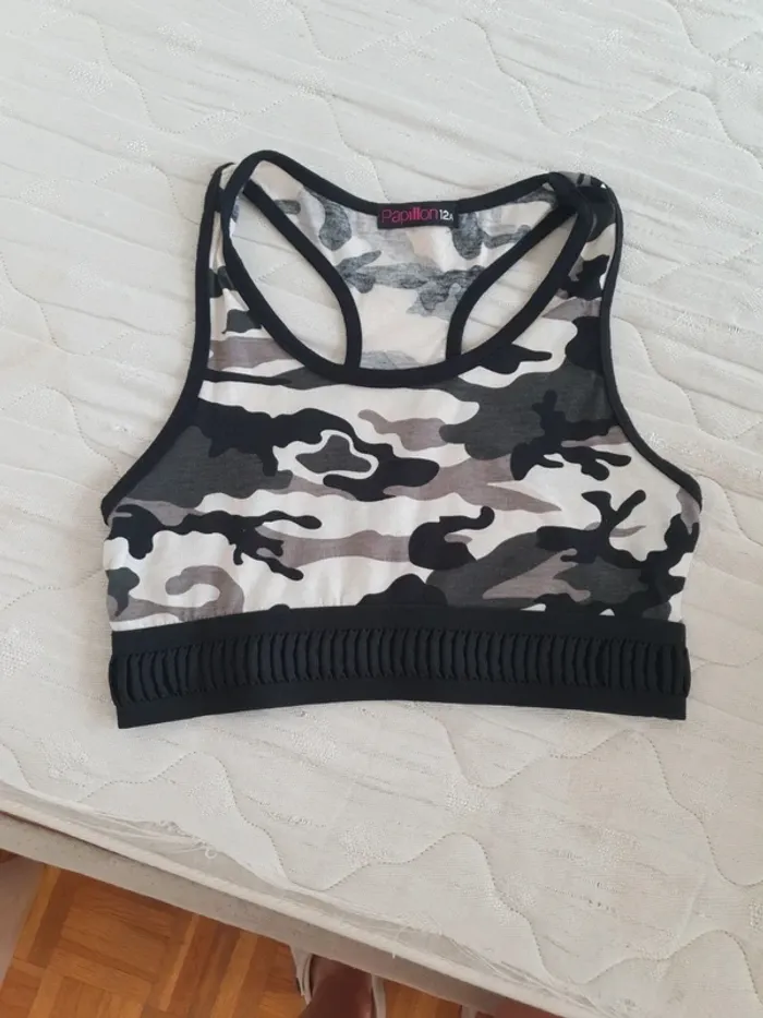 Brassiere