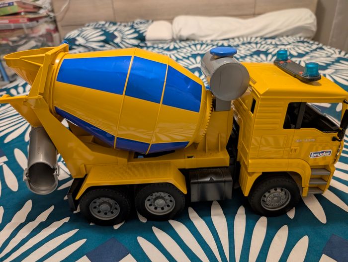 Camion toupie Bruder - photo numéro 2