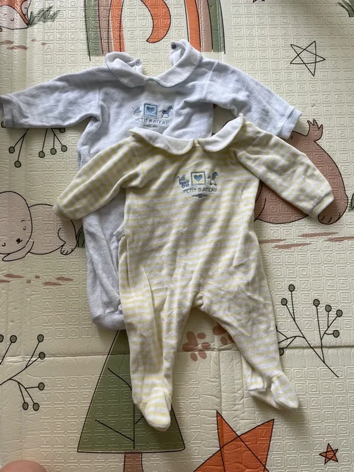 Lot 2 pyjamas petit bateau - photo numéro 2