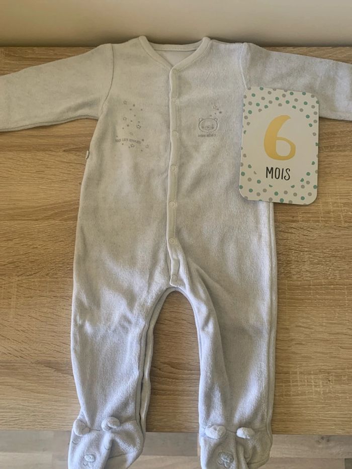Pyjama blanc avec petits ours au pieds