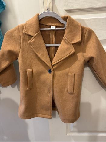 Trench enfant marron – style et confort