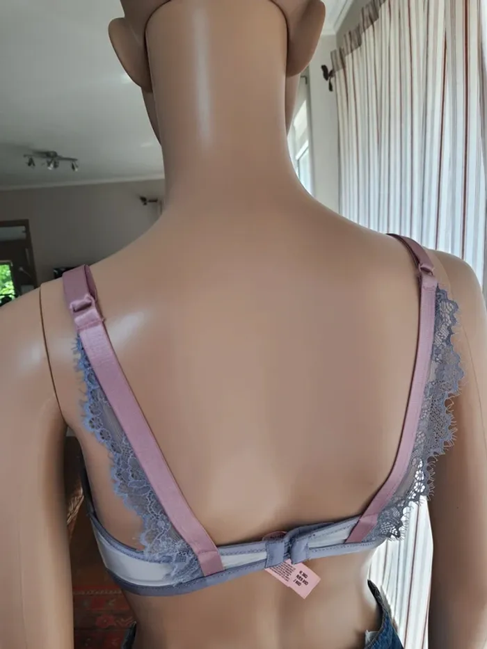 Jolie Soutiens-gorge Hunkemöller fr 95D - photo numéro 9