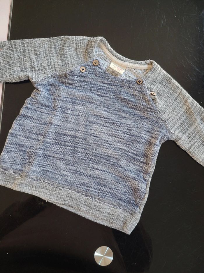Pull bleu
