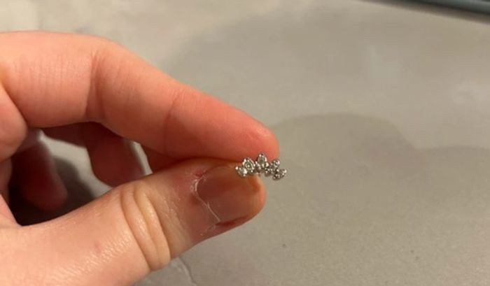 Piercing hélix/tragus/labret Evy’s Secrets – Acier chirurgical 316L – Neuf avec étiquette - photo numéro 2