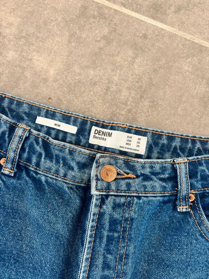 Jean mom fit Bershka - photo numéro 3