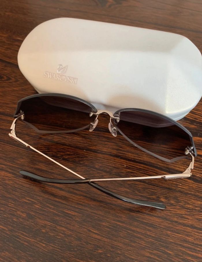 Lunettes de soleil Swarovski - photo numéro 7