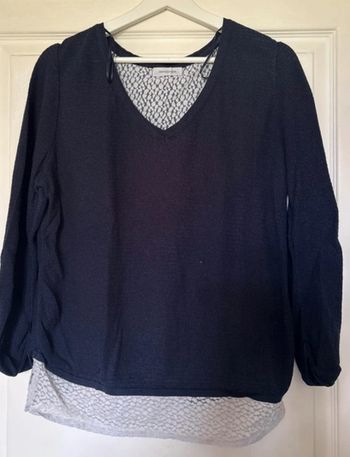 Pull fin femme avec détail dentelle