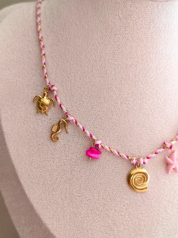 Collier doré, rose clair et blanc avec charms de la mer - photo numéro 7