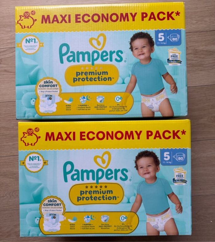 2 cartons de couches Pampers taille 5