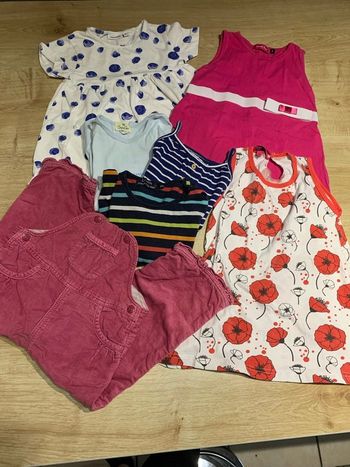Lot 7 vêtements 2 ans 