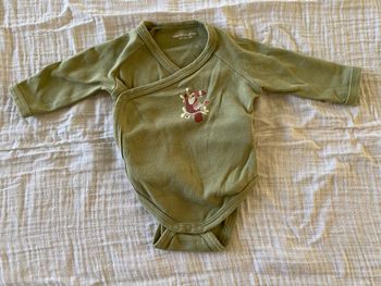 Body 1 mois (54cm)