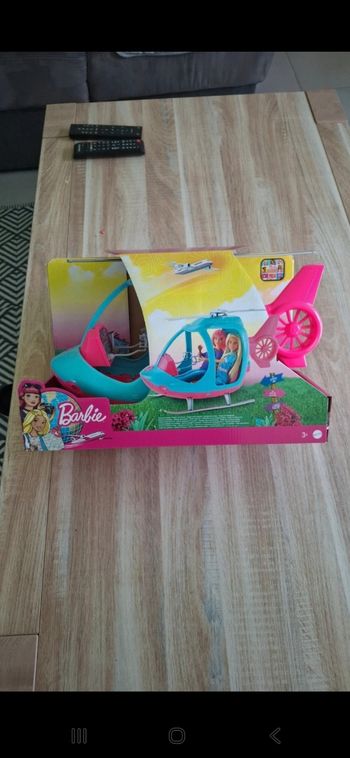 Hélicoptère barbie