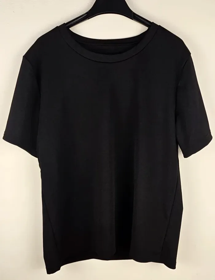 Tee-shirt noir épais