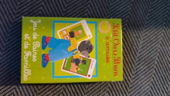 Petit Ours Brun s'amuse Jeu de paires et de familles