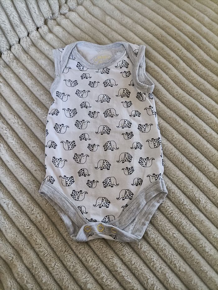 Bodies été 1 mois - photo numéro 4