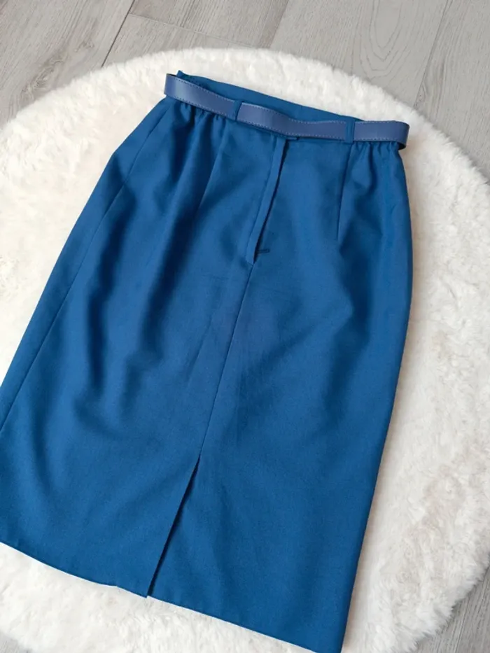 Jupe droite bleu roi avec ceinture vintage taille 40 (midi) - photo numéro 4