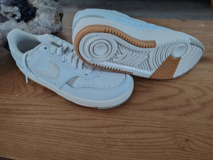 Nike Air Force Gamma blanche neuve taille 40.5 - photo numéro 5