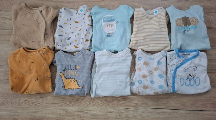 10 pyjamas 0 mois