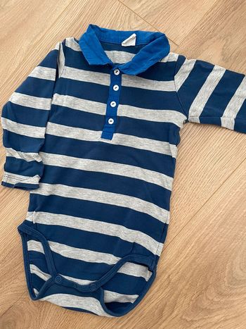 Bodie gris et bleu a rayure H&M garçon à col et boutons  12/18 mois