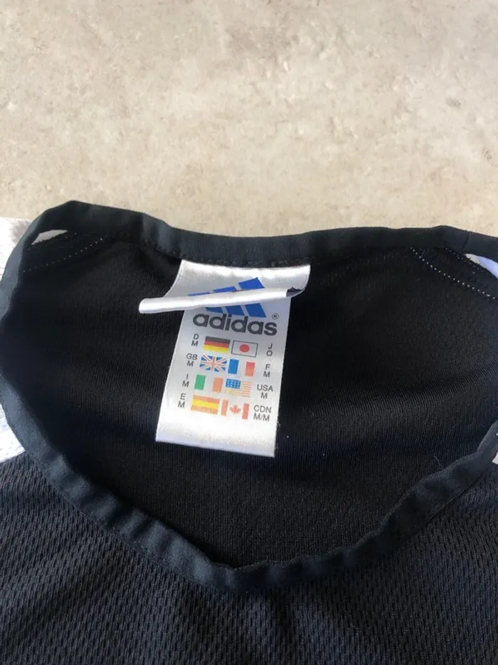 Tee-shirts adidas blanc et noir - photo numéro 3
