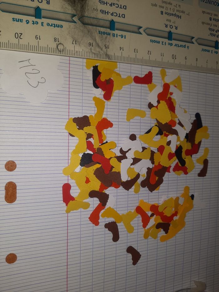 Mini pied rouge jaune marron blanc automne decoration table anniversaires m23