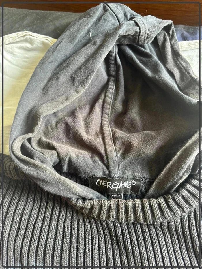 Pull à capuche taille 12ans marque overgame - photo numéro 3